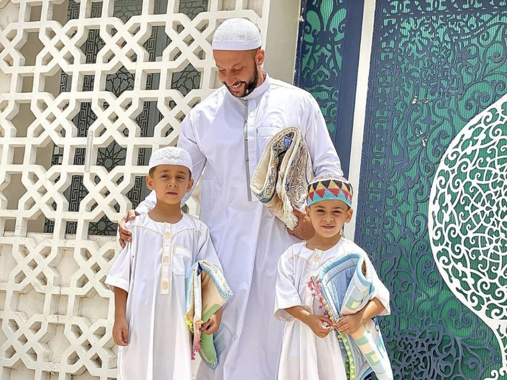 How To Teach and Encourage Your Little Kids to Pray/Salah?
