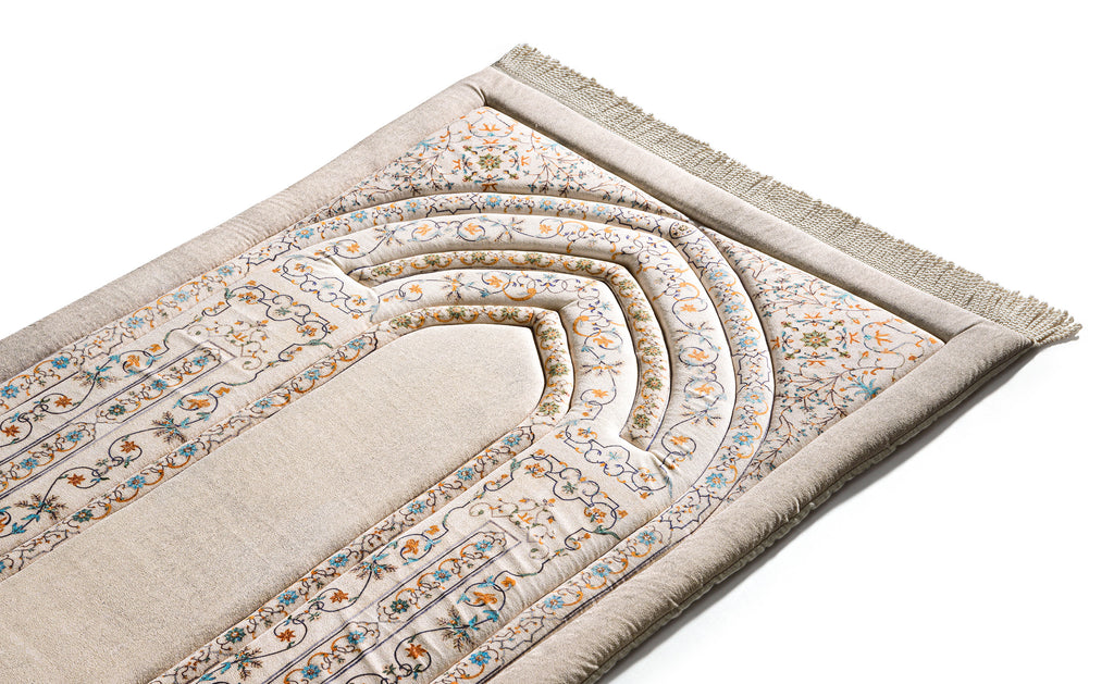 Antique Indian Arch Premium Prayer Mat | Urban Rugs KSA